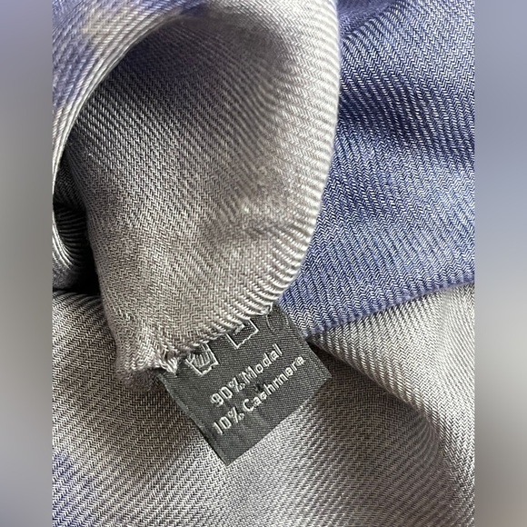 Anthropologie scarf colored hearts, cashmere / modal - Picture 8 of 9